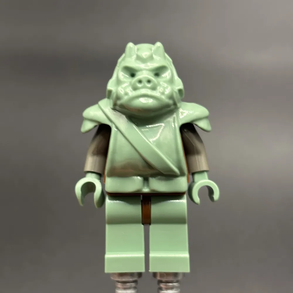 Gamorrean Guard - Sand Green, Dark Gray Arms