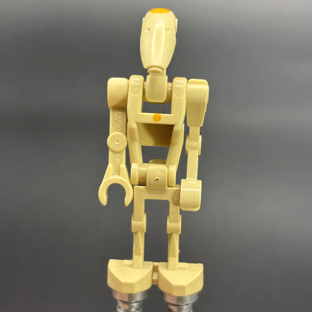 Battle Droid Commander - Tan with Dot, Angled Arm and Straight Arm