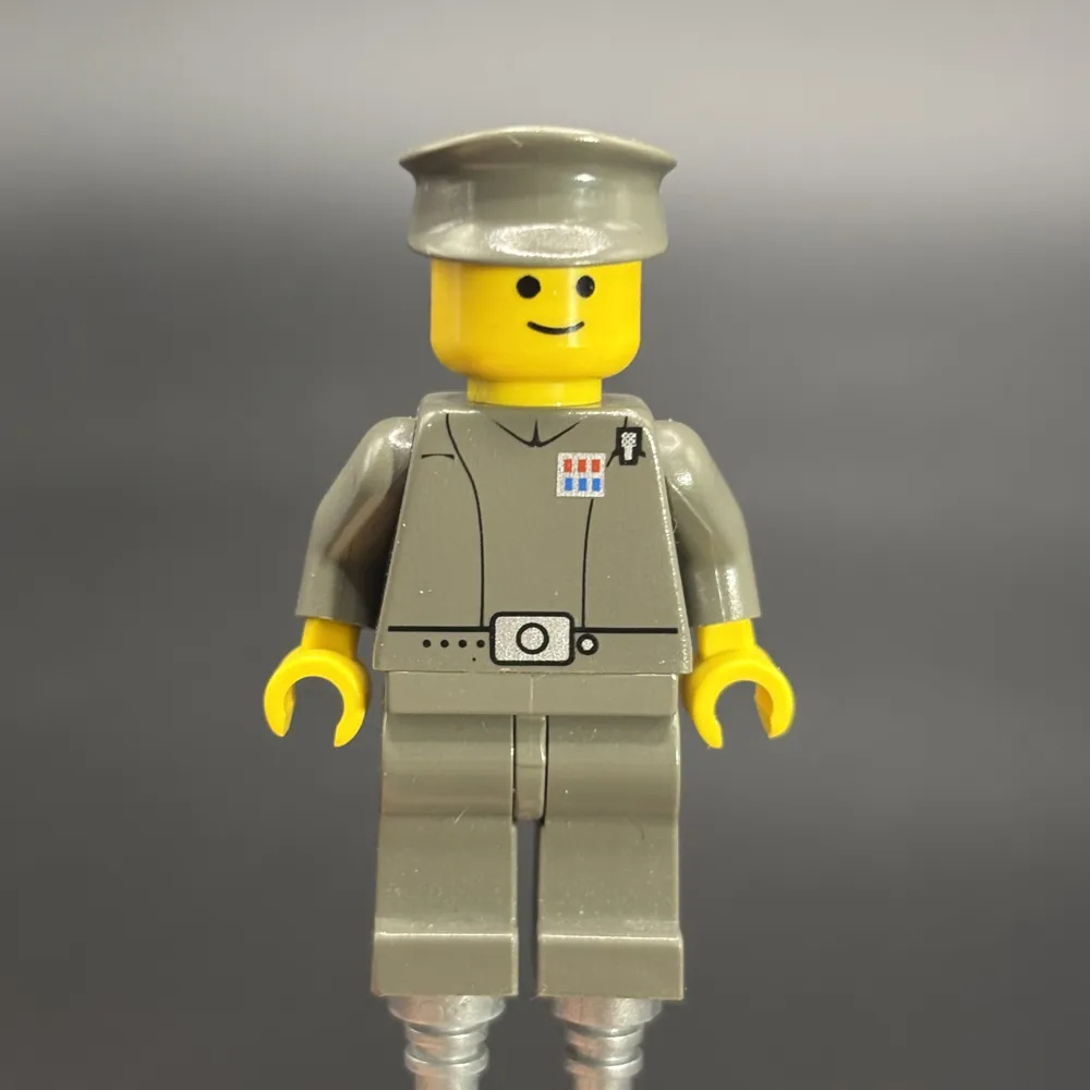 Imperial Officer (Captain / Commandant / Commander) - Police Cap, Yellow Head with Standard Grin
