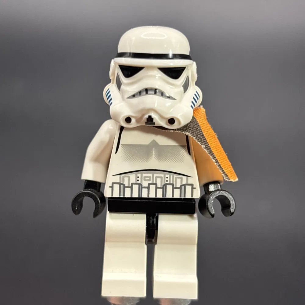 Sandtrooper - Orange Pauldron (Solid), No Survival Backpack, No Dirt Stains, Helmet with Dotted Mouth Pattern and Solid Black Head