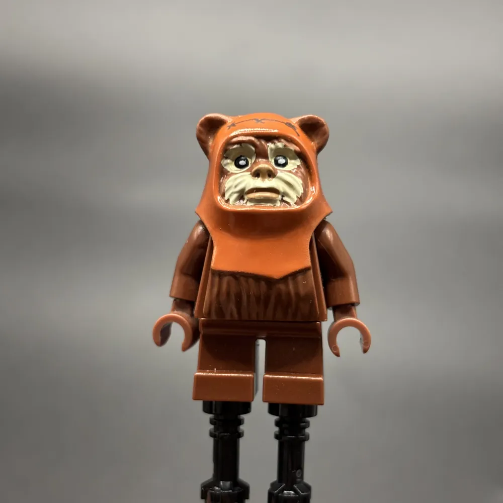 Wicket (Ewok) with Tan Face Paint Pattern