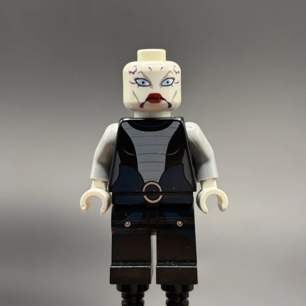 Asajj Ventress - Black Torso