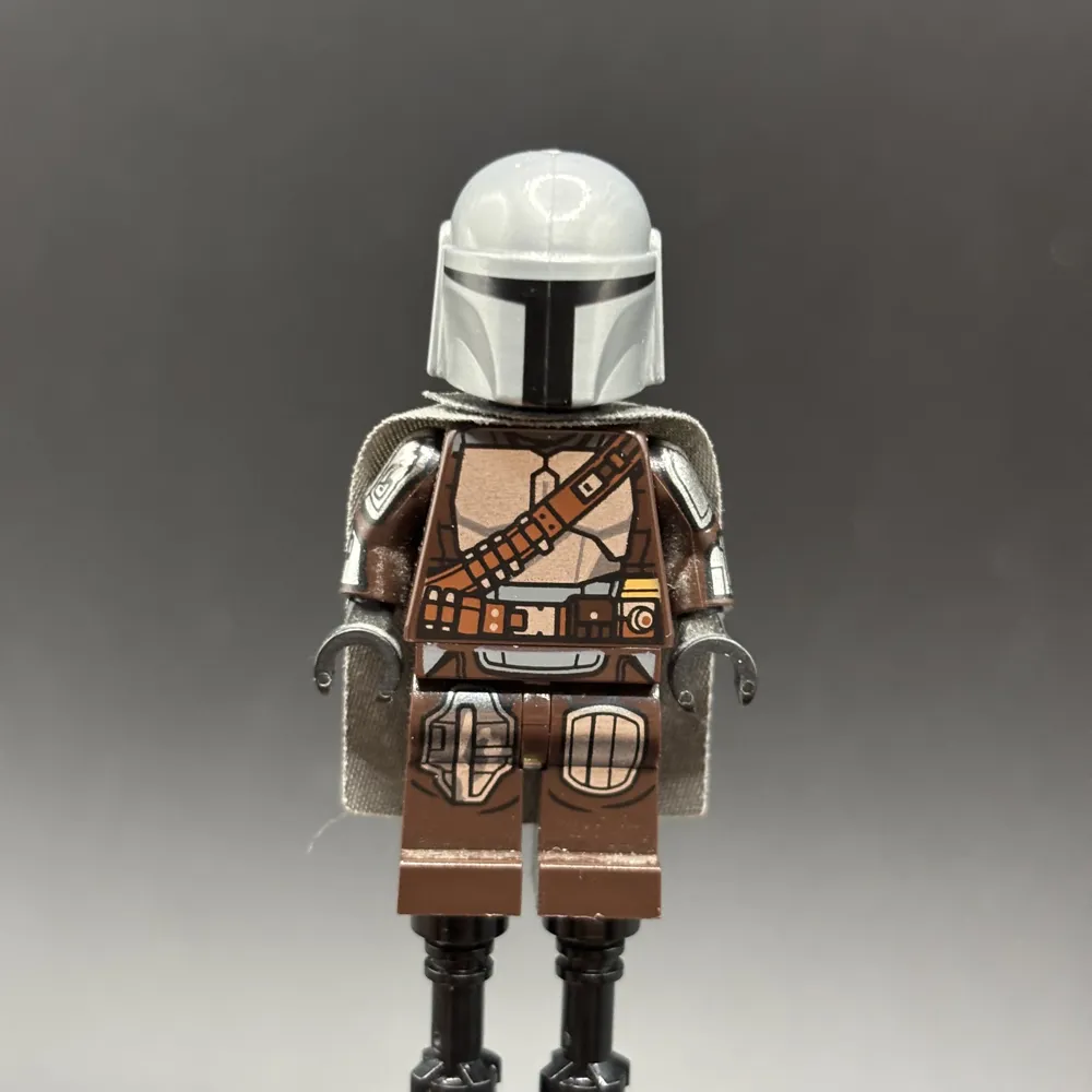 The Mandalorian / Din Djarin / 'Mando' - Silver Beskar Armor, Cape, Plain Head
