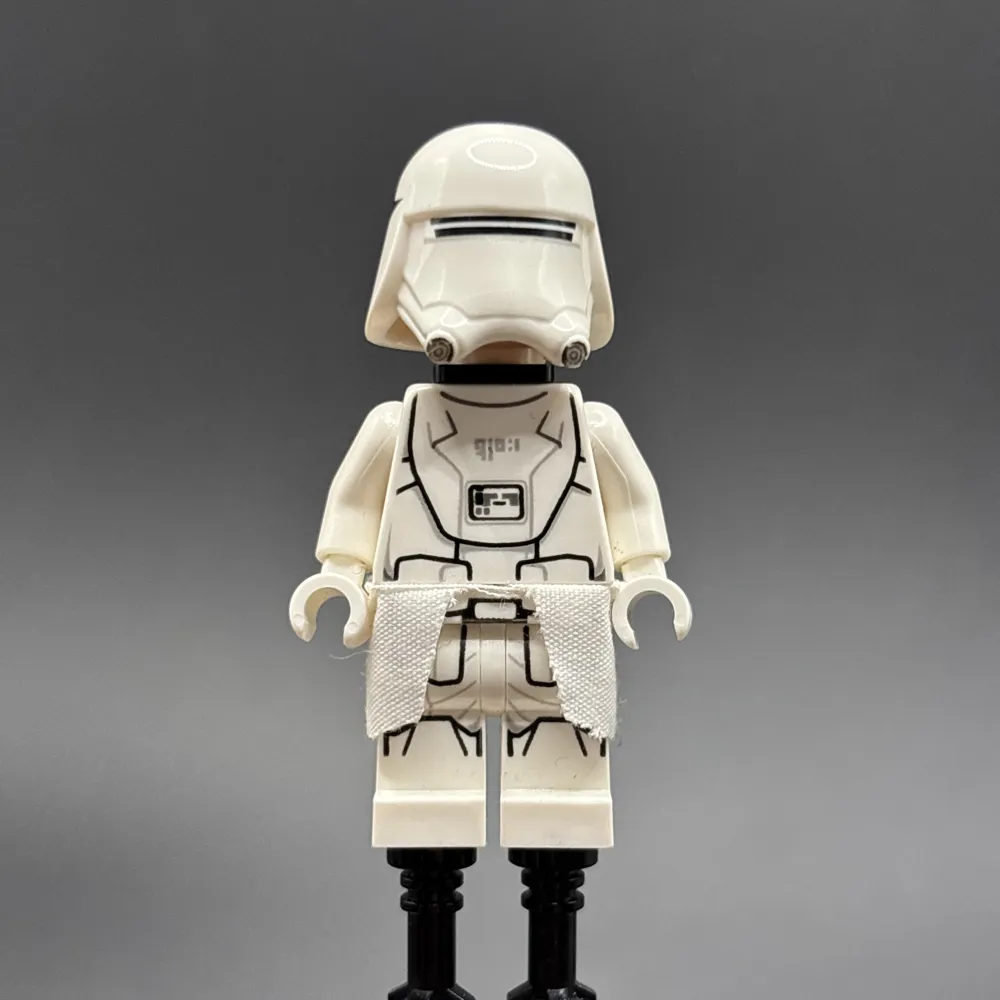 First Order Snowtrooper with Kama