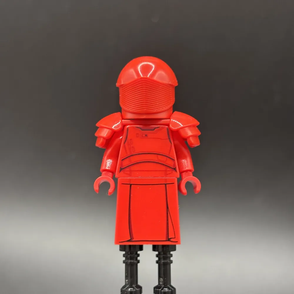 Elite Praetorian Guard - Pointed Helmet, Skirt