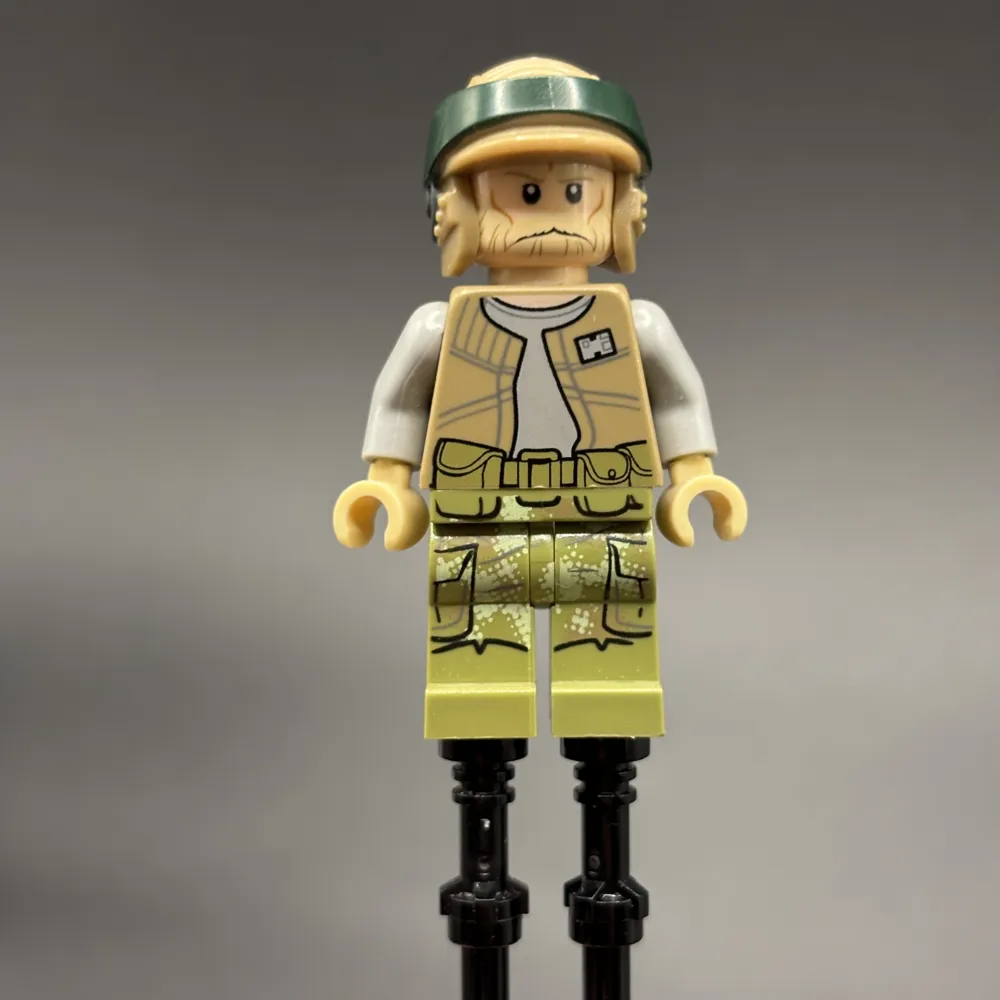 Endor Rebel Trooper 2 (Olive Green) (Commander Rex)