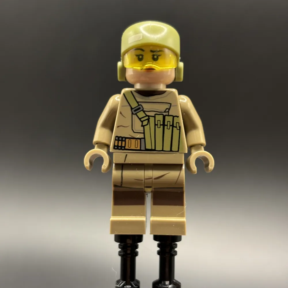 Resistance Trooper (Female) - Dark Tan Hoodie Jacket, Ammo Pouch, Helmet without Chin Guard