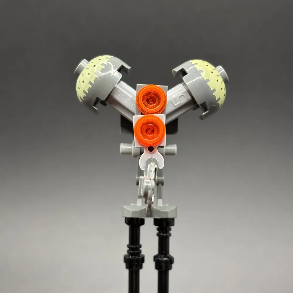 Buzz Droid - Dark Bluish Gray Dome Tops, Circular Blade Saw