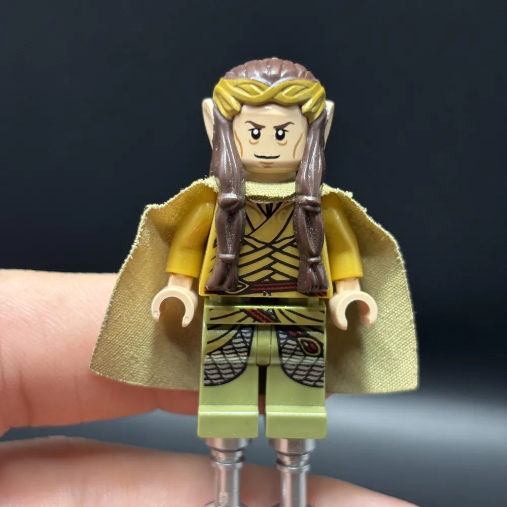 Elrond - Gold Crown, Pearl Gold and Olive Green Clothing