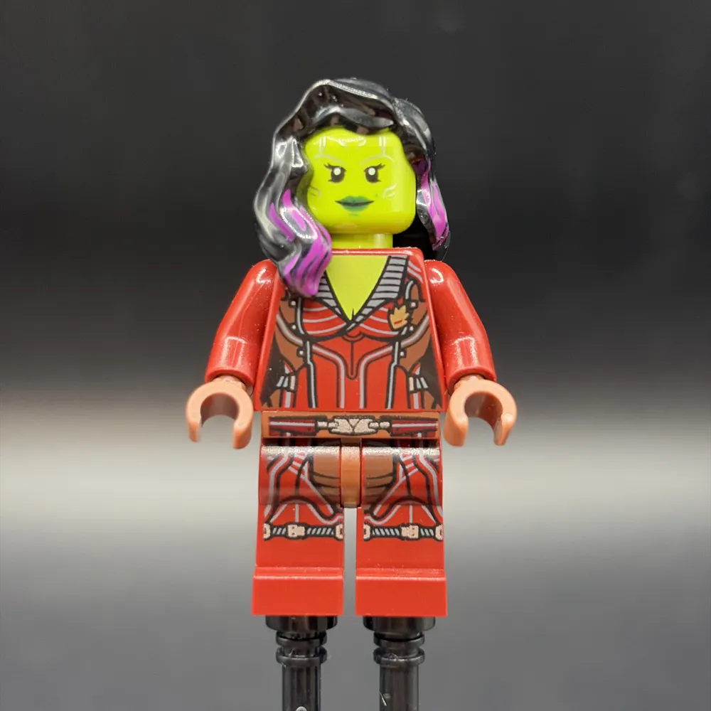 Gamora, Dark Red Suit