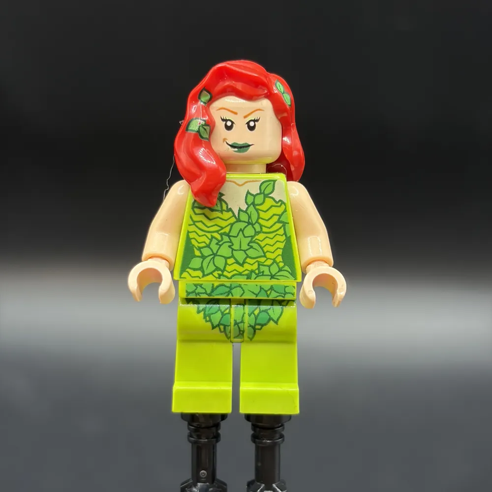 Poison Ivy - Lime Outfit, Light Nougat Arms