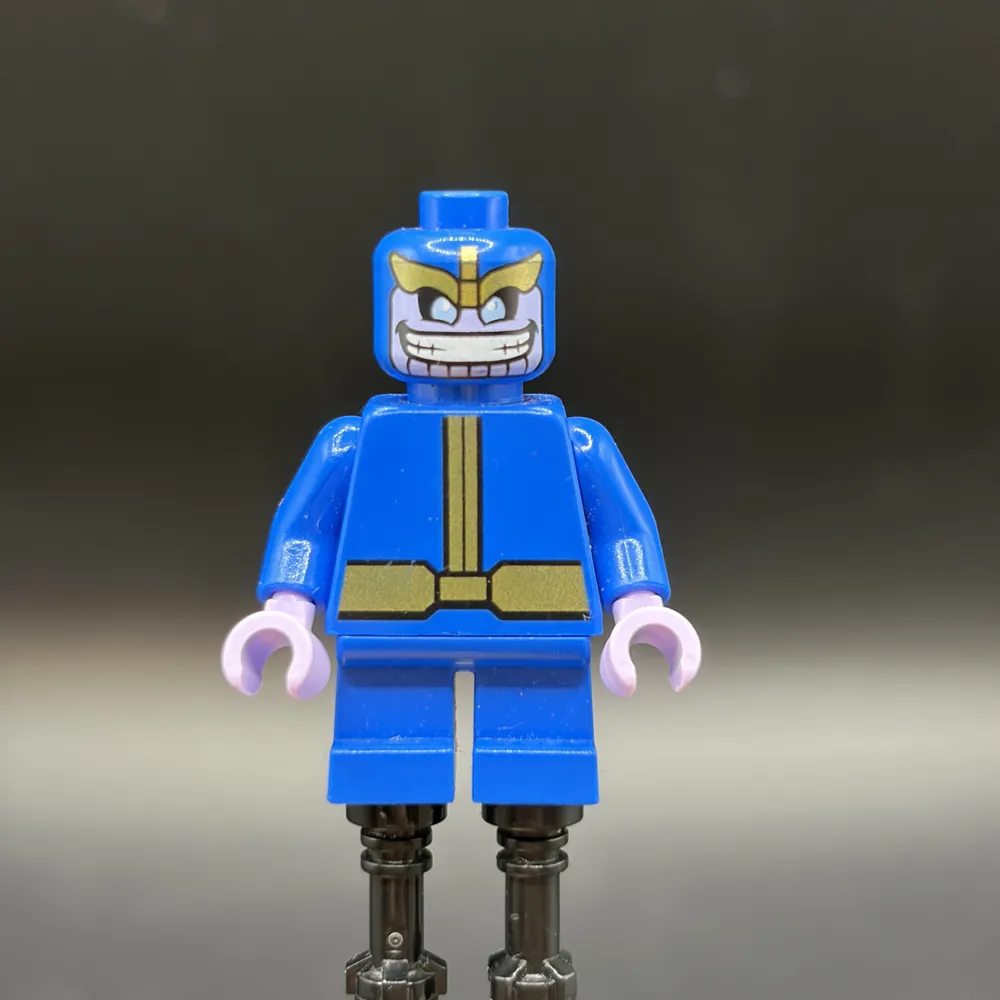 Thanos - Minifigure, Blue Outfit