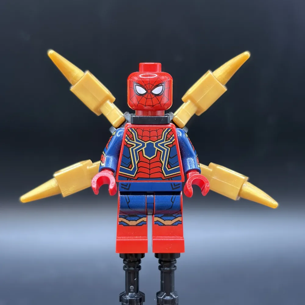 Iron Spider-Man - Mechanical Arms with Barbs