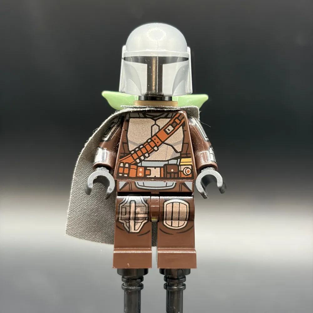The Mandalorian / Din Djarin / 'Mando' - Silver Beskar Armor, Cape, Plain Head