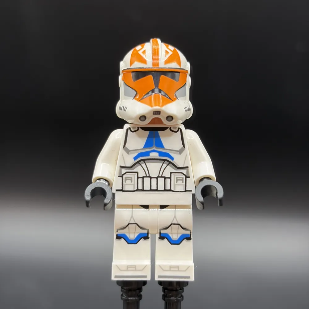 Clone Trooper, 501st Legion, 332nd Company (Phase 2) - Helmet with Holes and Togruta Markings