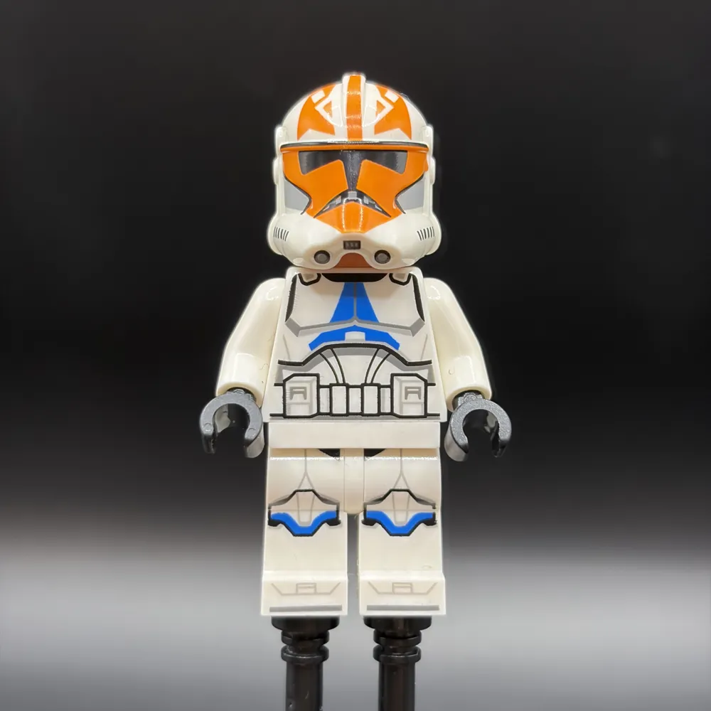 Clone Trooper, 501st Legion, 332nd Company (Phase 2) - Helmet with Holes and Togruta Markings