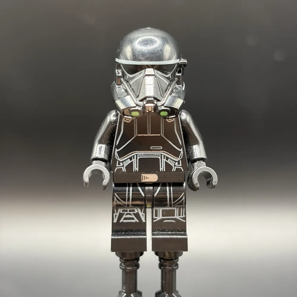 Imperial Death Trooper - Light Nougat Head