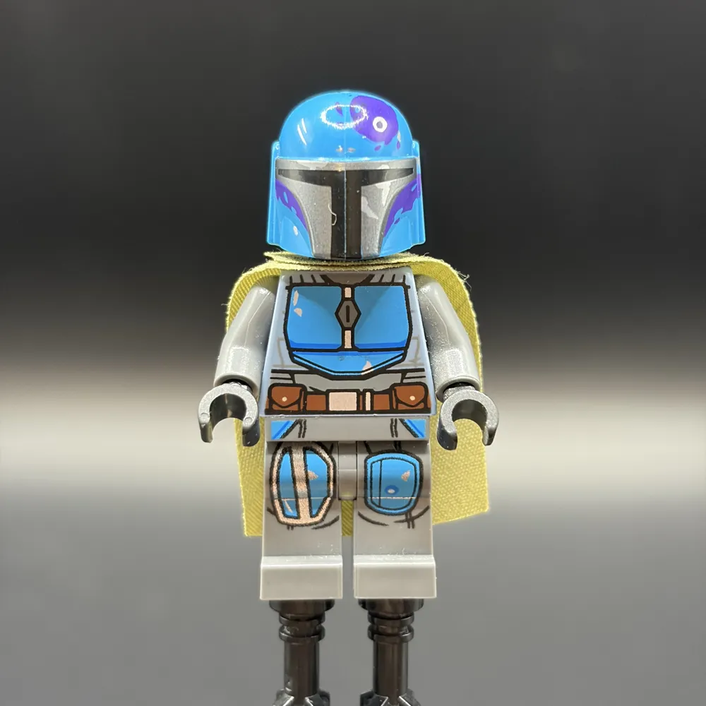 Mandalorian Tribe Warrior - Male, Olive Green Cape, Dark Azure Helmet