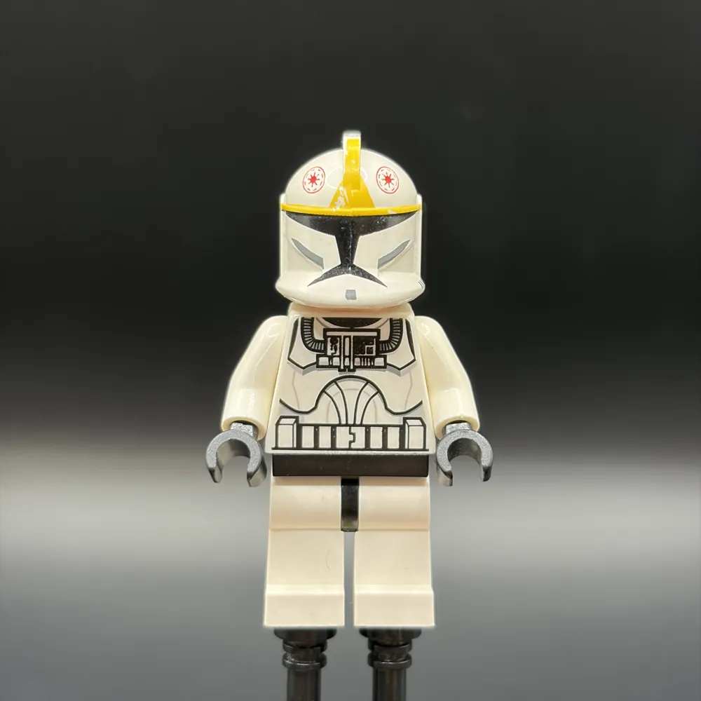 Clone Trooper Pilot (Phase 1) - Yellow Markings, Large Eyes