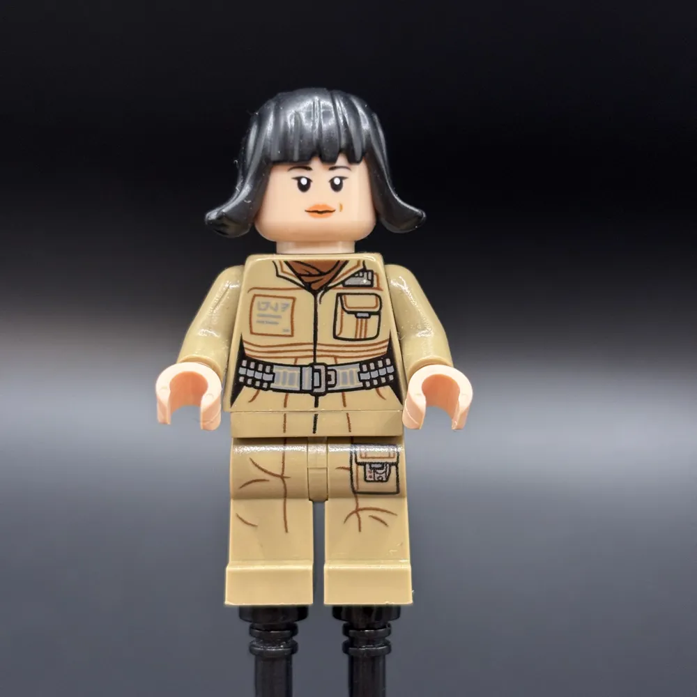 Rose Tico - Dark Tan Outfit, Hair