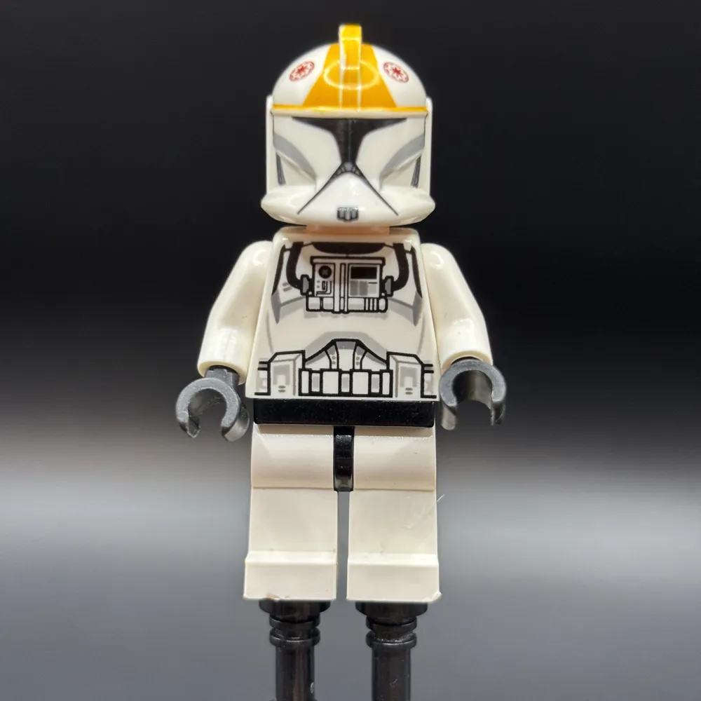 Clone Trooper Pilot (Phase 1) - Bright Light Orange Markings, Scowl