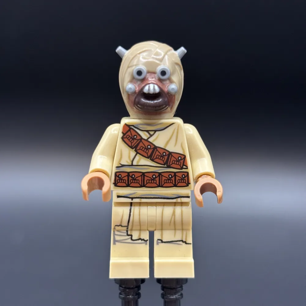 Tusken Raider - Dark Tan Head with Spikes, Diagonal Belt, Printed Legs