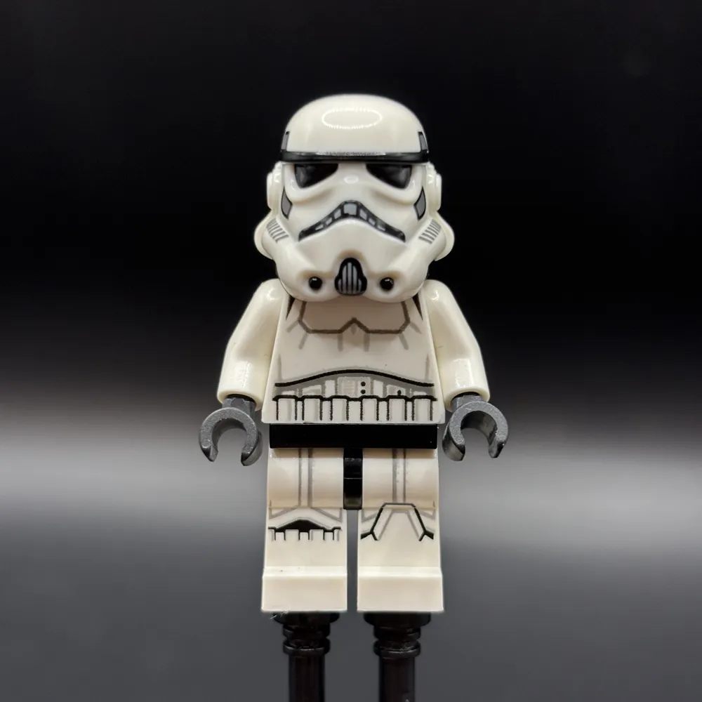 Imperial Stormtrooper - Female, Dual Molded Helmet with Light Bluish Gray Panels on Back, Light Nougat Head, Angry Smile