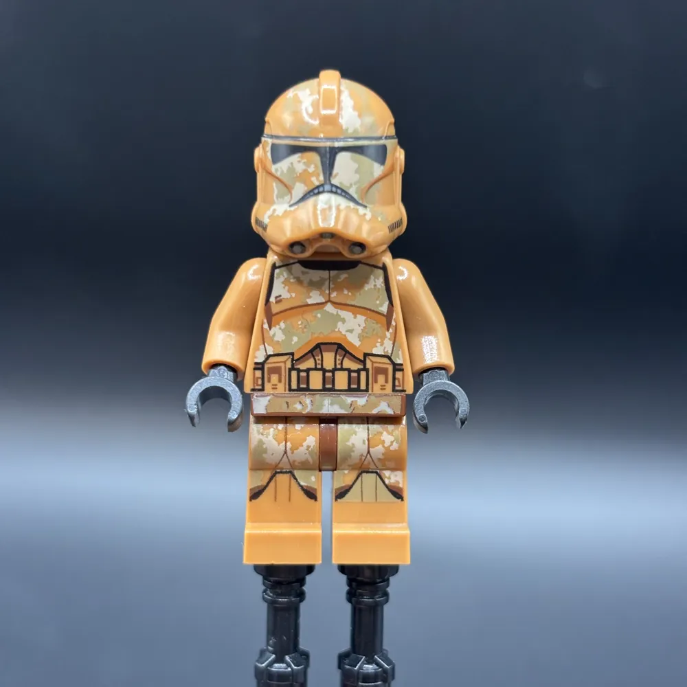 Clone Trooper (Phase 2) - Geonosis Camouflage, Scowl