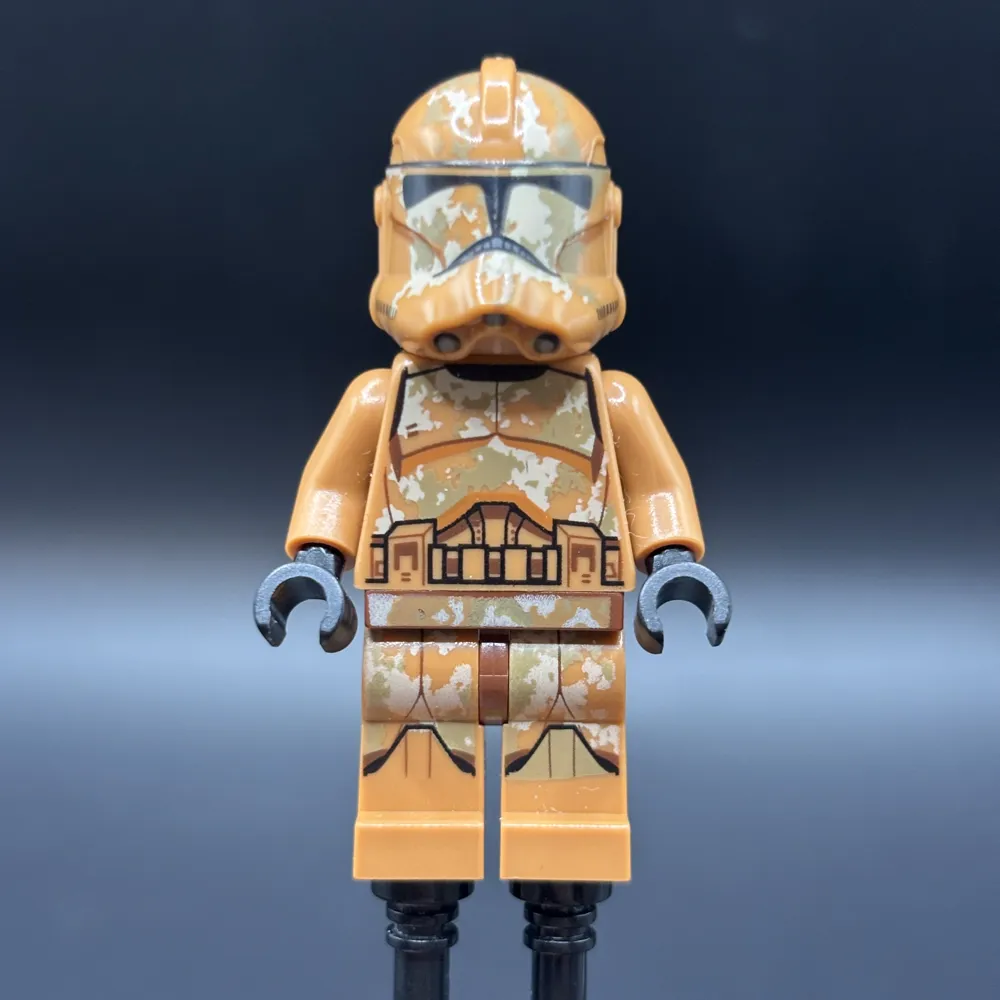 Clone Trooper (Phase 2) - Geonosis Camouflage, Scowl