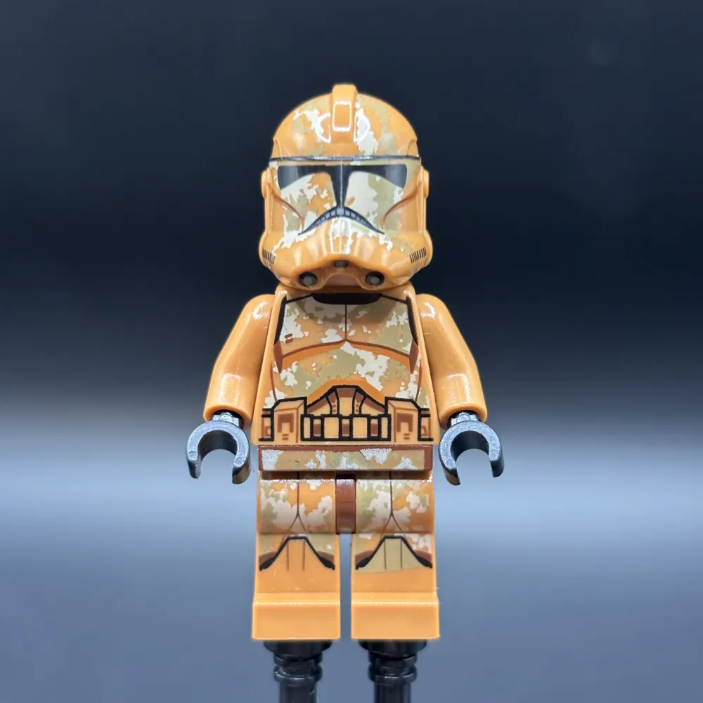 Clone Trooper (Phase 2) - Geonosis Camouflage, Scowl