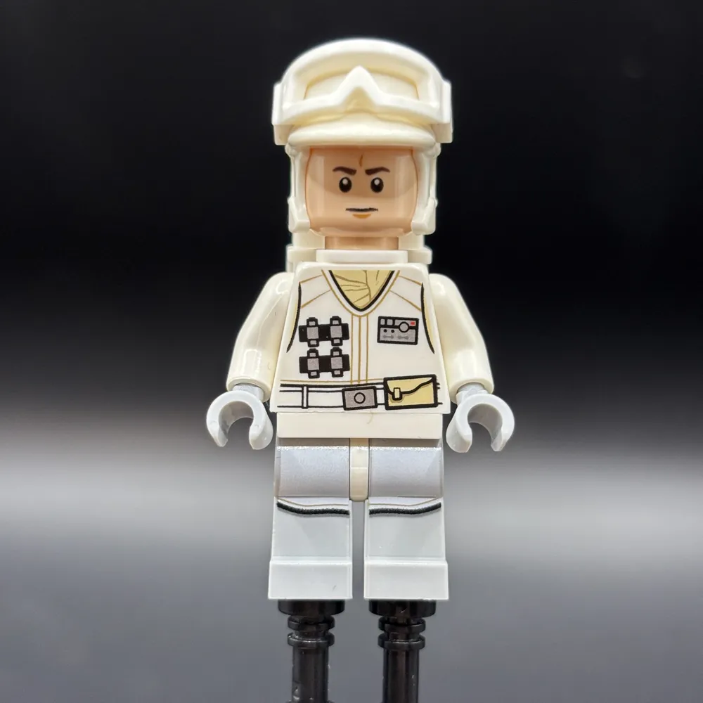Hoth Rebel Trooper White Uniform (Frown)