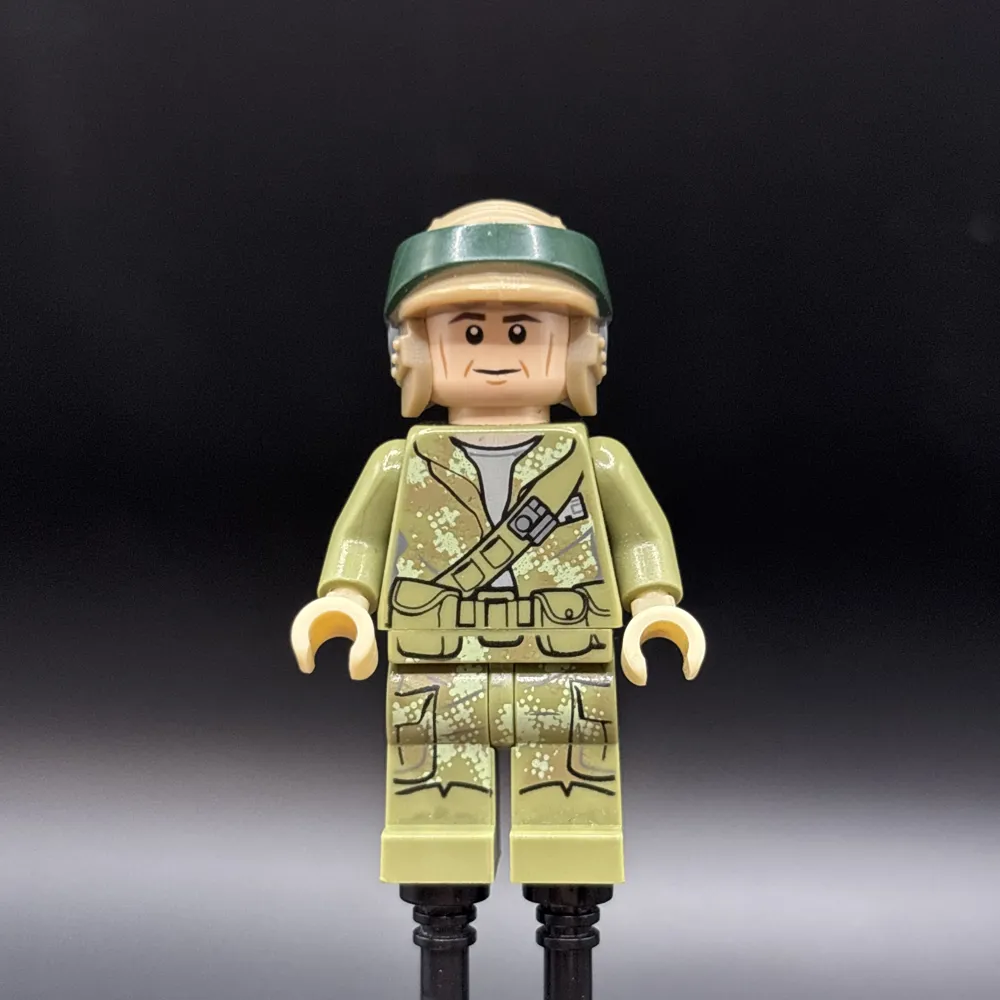 Endor Rebel Trooper 1 (Olive Green)