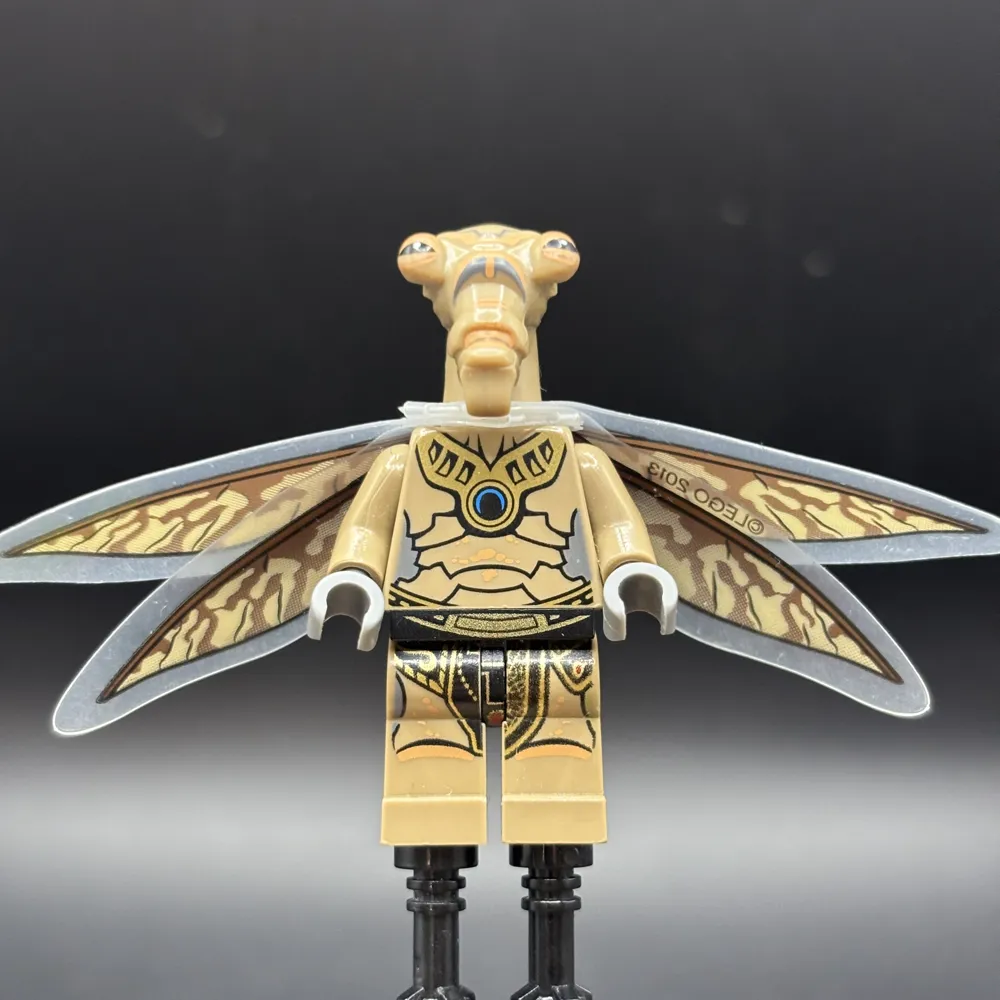 Geonosian Warrior - Dark Tan, with Wings
