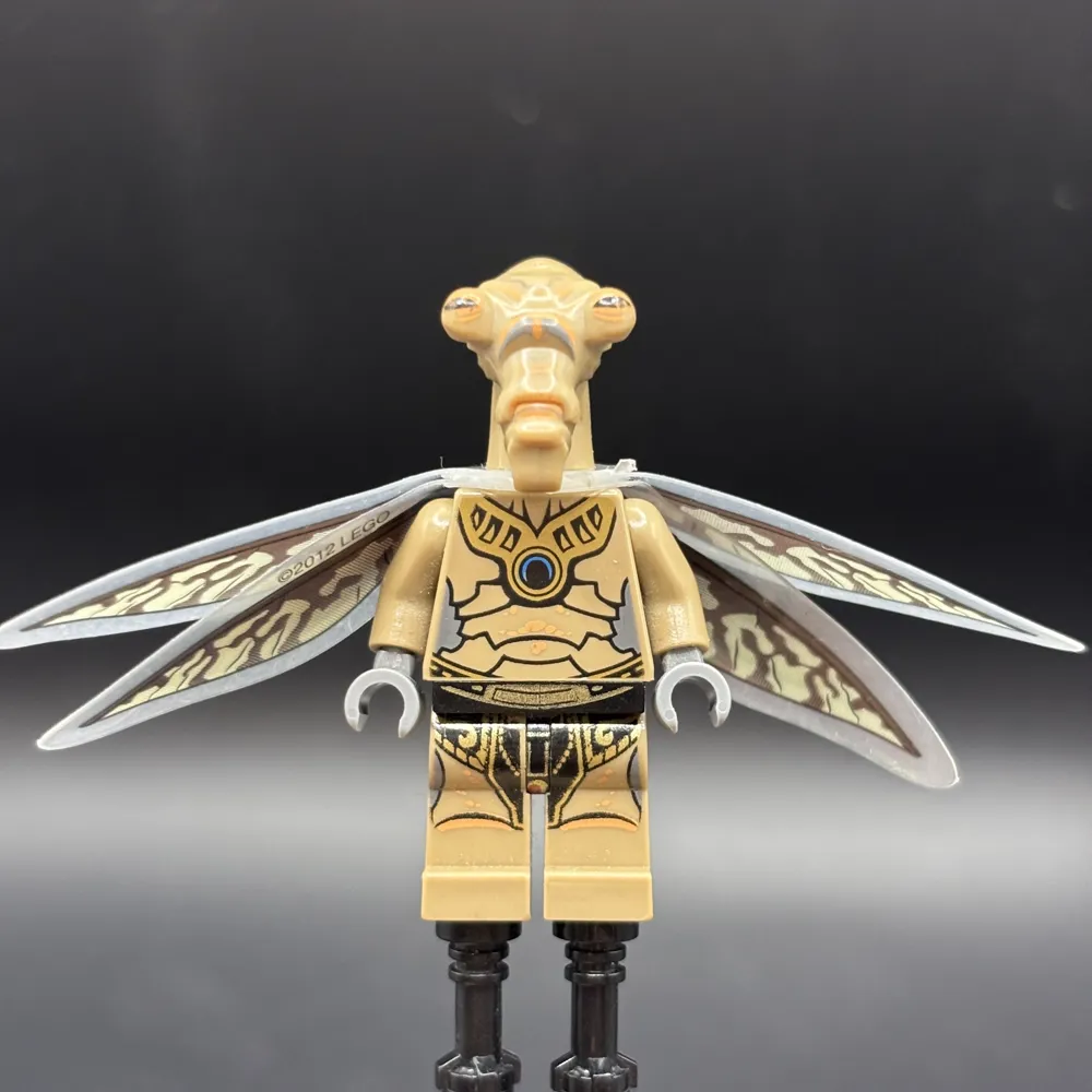 Geonosian Warrior - Dark Tan, with Wings