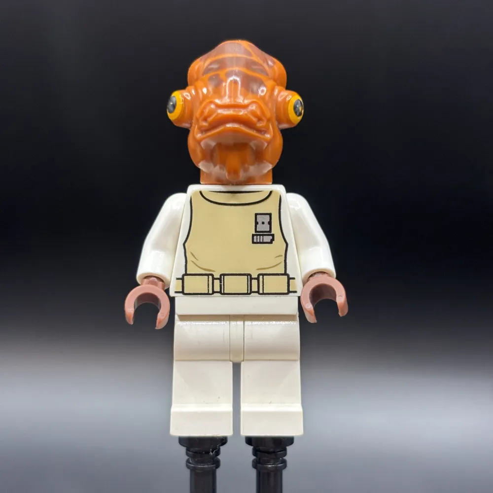 Admiral Ackbar - White Spacesuit