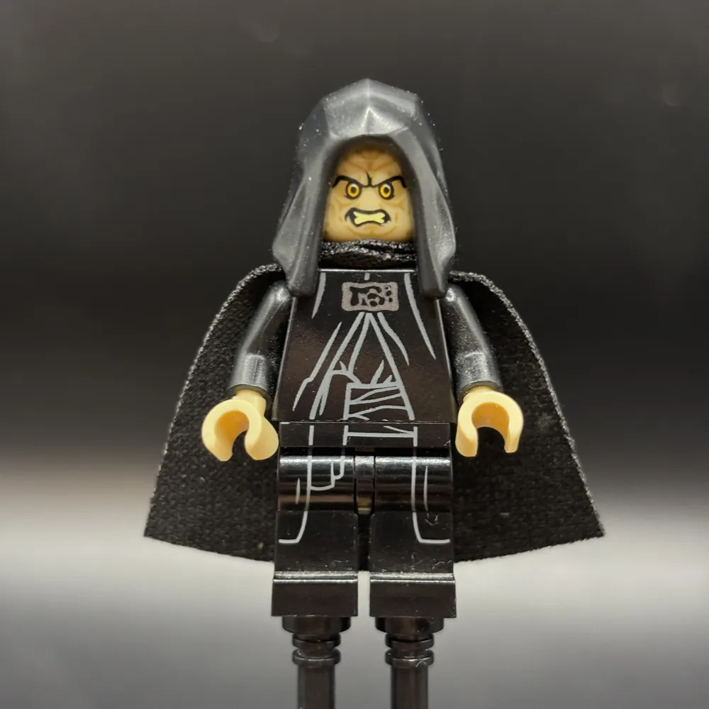 Emperor Palpatine - Hood Basic, Orange Eyes