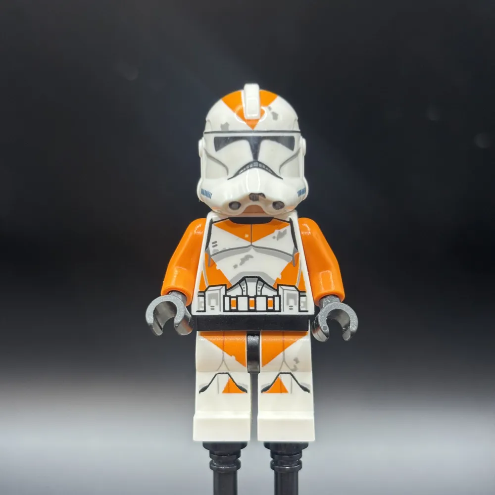 Clone Trooper, 212th Attack Battalion (Phase 2) - Orange Arms, Dirt Stains, Scowl