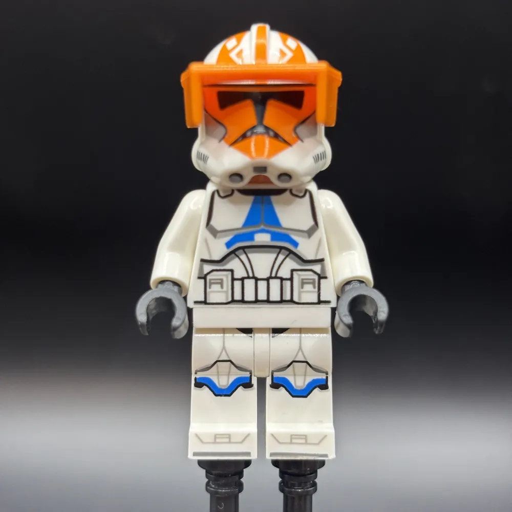 Clone Captain Vaughn, 501st Legion, 332nd Company (Phase 2) - Helmet with Holes and Togruta Markings, Orange Visor