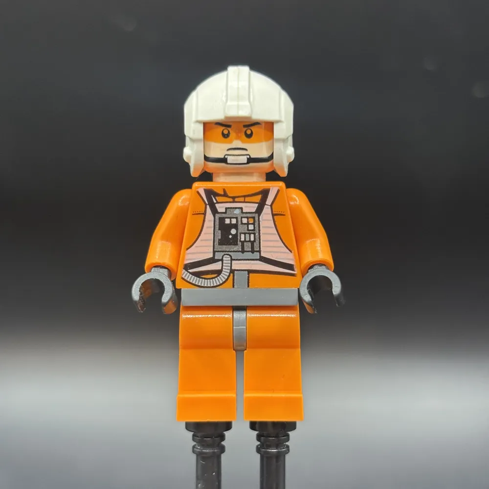 Zev Senesca - Plain Helmet