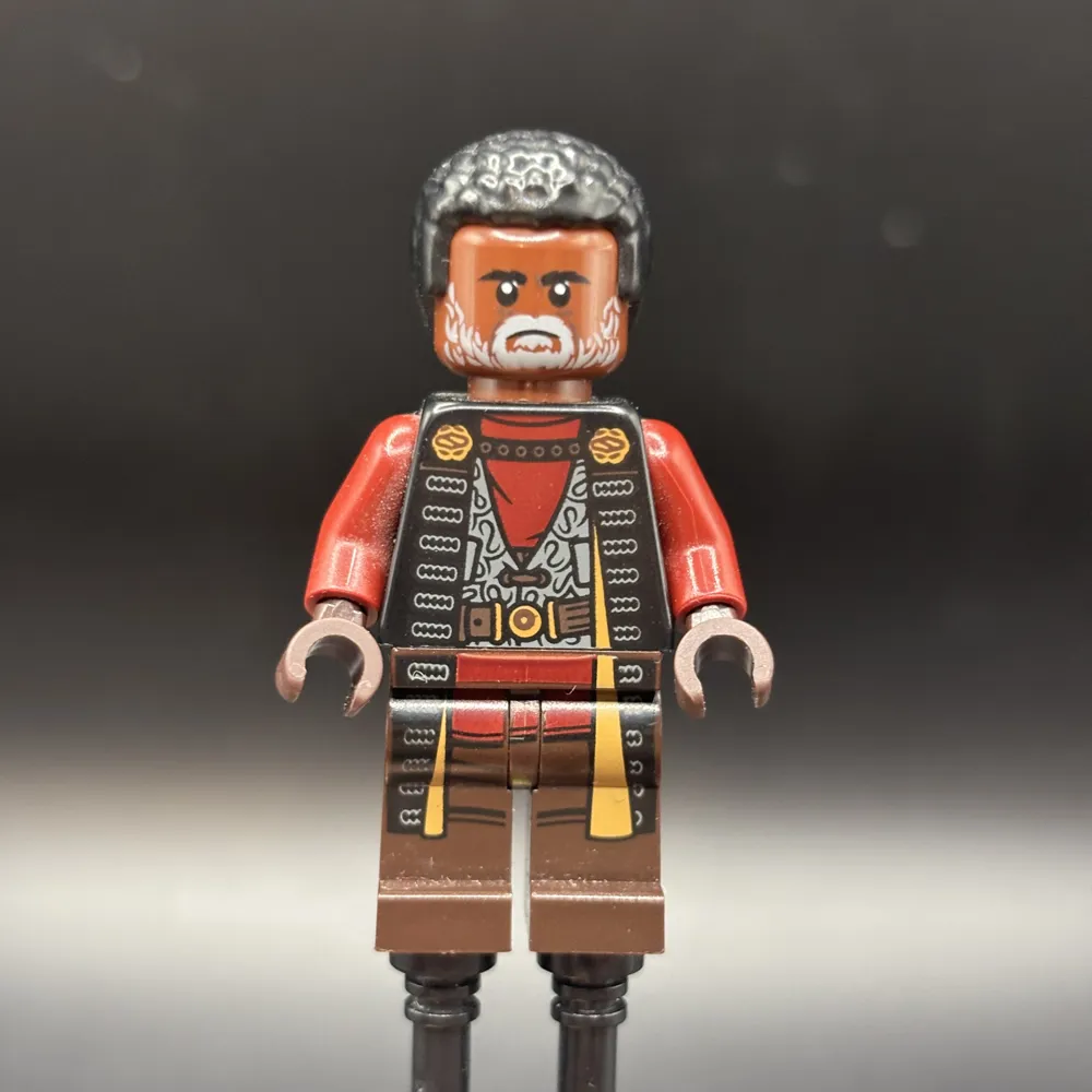 Greef Karga - Black Magistrate Robe and Gray Beard