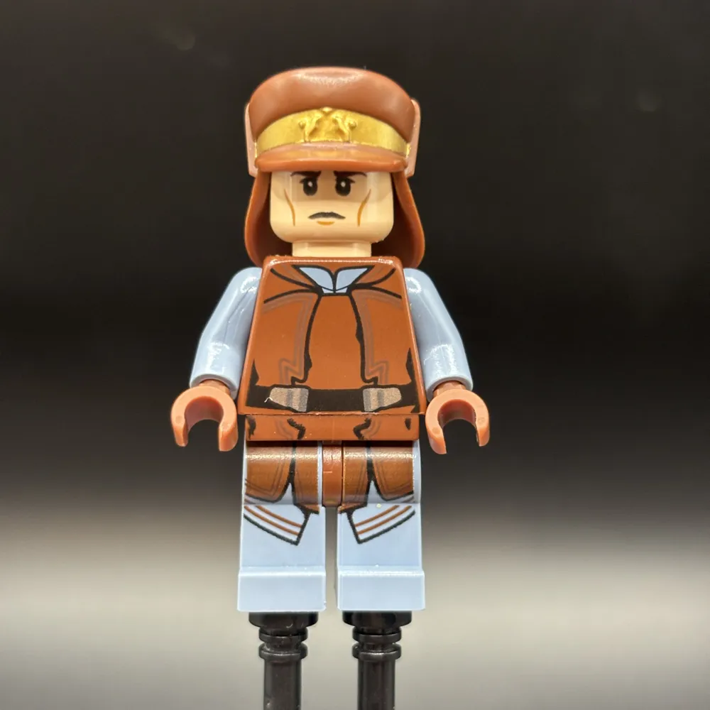 Naboo Security Officer - Reddish Brown and Sand Blue Uniform, Light Nougat Head, Hat with Neck Protector
