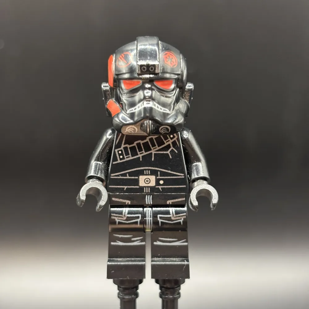 Inferno Squad Agent (Frown, Sunken Eyes)
