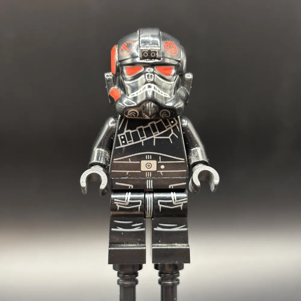 Inferno Squad Agent (Frown, Sunken Eyes)