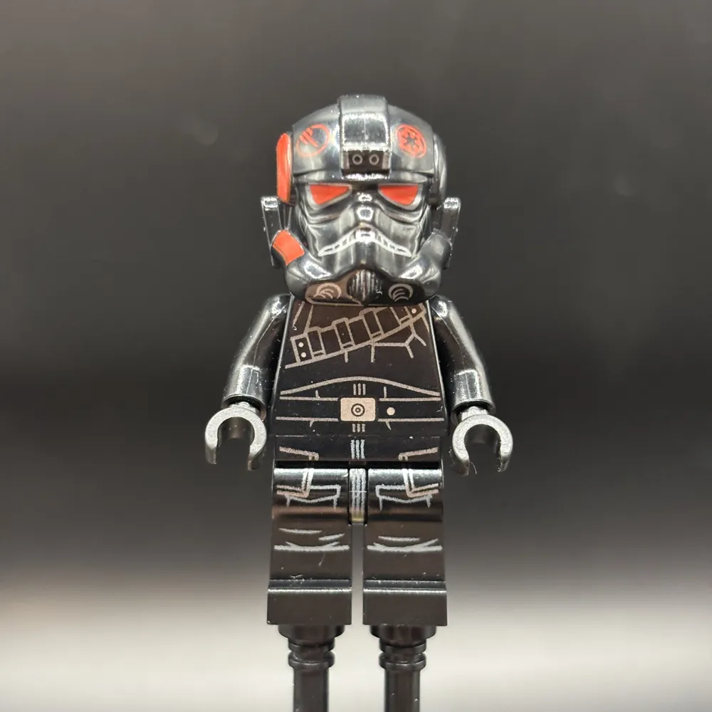 Inferno Squad Agent (Frown, Sunken Eyes)