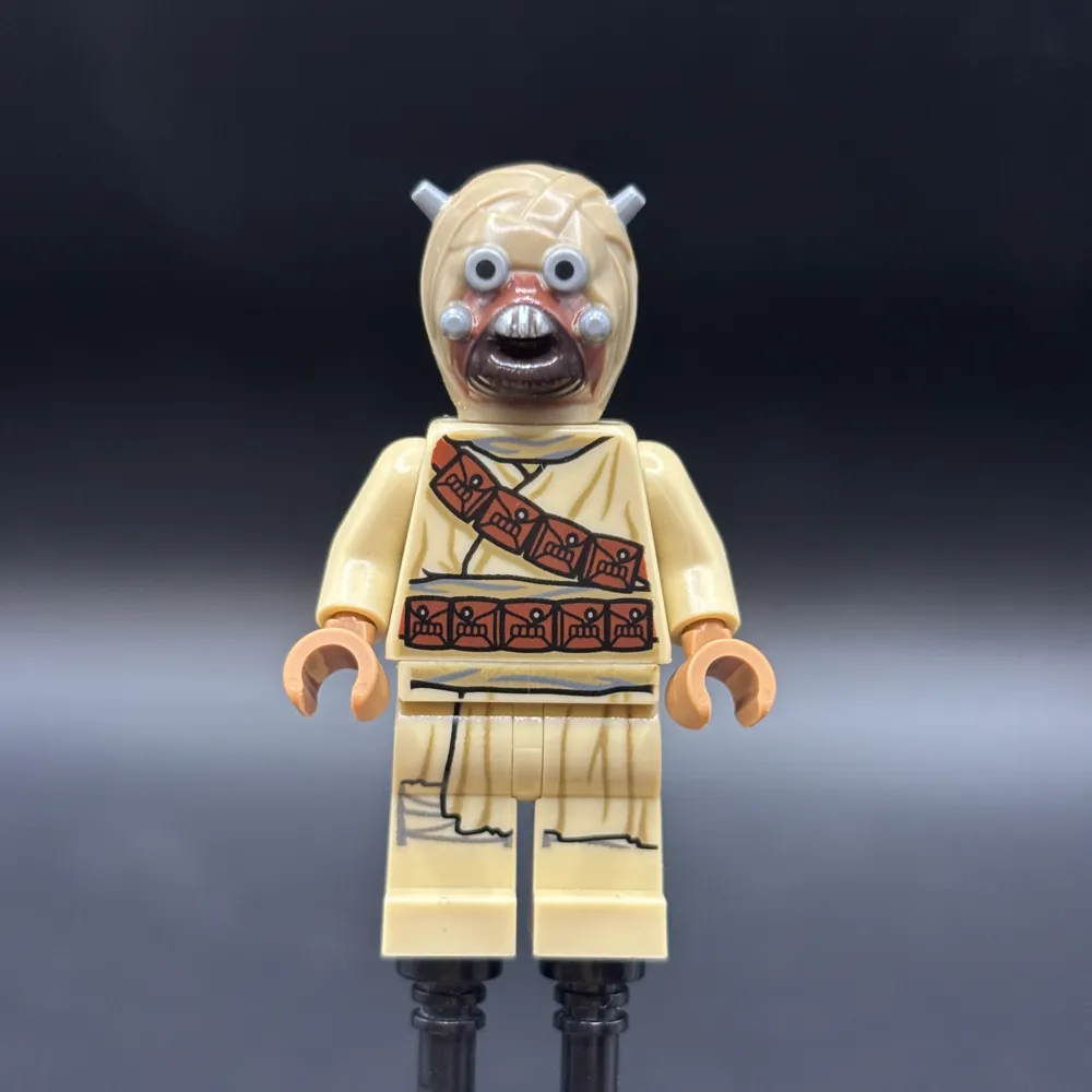 Tusken Raider - Dark Tan Head with Spikes, Diagonal Belt, Printed Legs