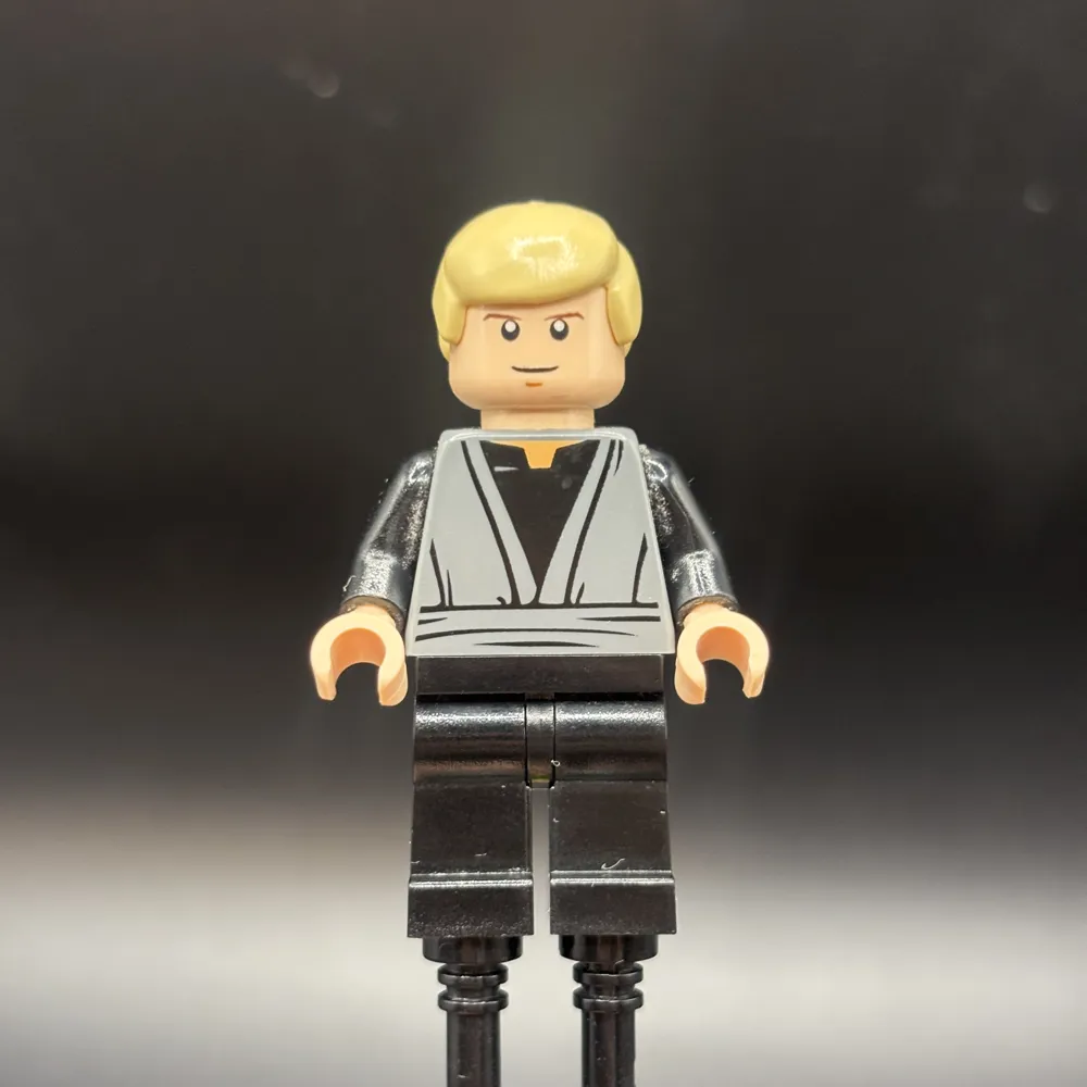 Luke Skywalker (Dark Bluish Gray Jedi Robe)