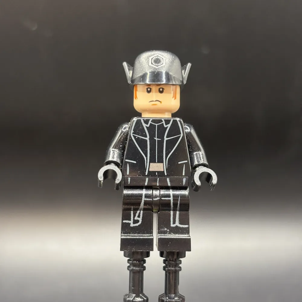 General Hux - Cap