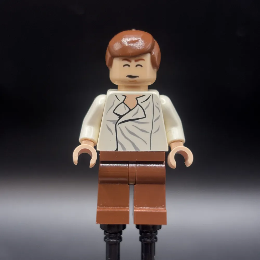 Han Solo - White Shirt with Wrinkles on Front, Reddish Brown Legs, Dual Sided Head, Cheek Lines