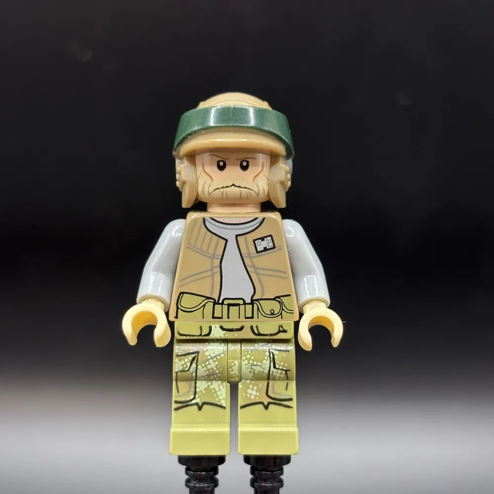 Endor Rebel Trooper 2 (Olive Green) (Commander Rex)