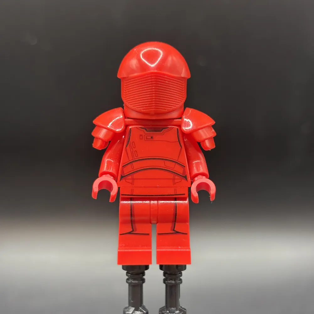 Elite Praetorian Guard - Pointed Helmet, Legs